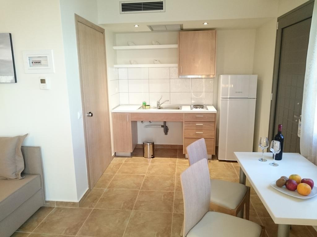 Artemis Plaza Aparthotel Agia Paraskevi  Room photo