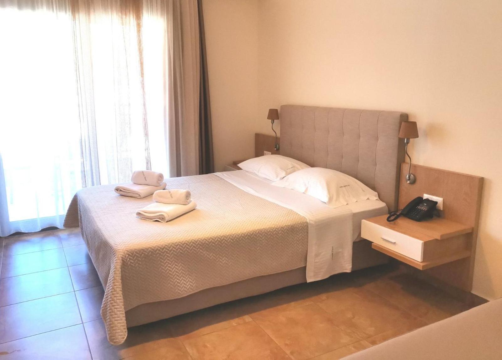 Artemis Plaza Aparthotel Agia Paraskevi  Exterior photo