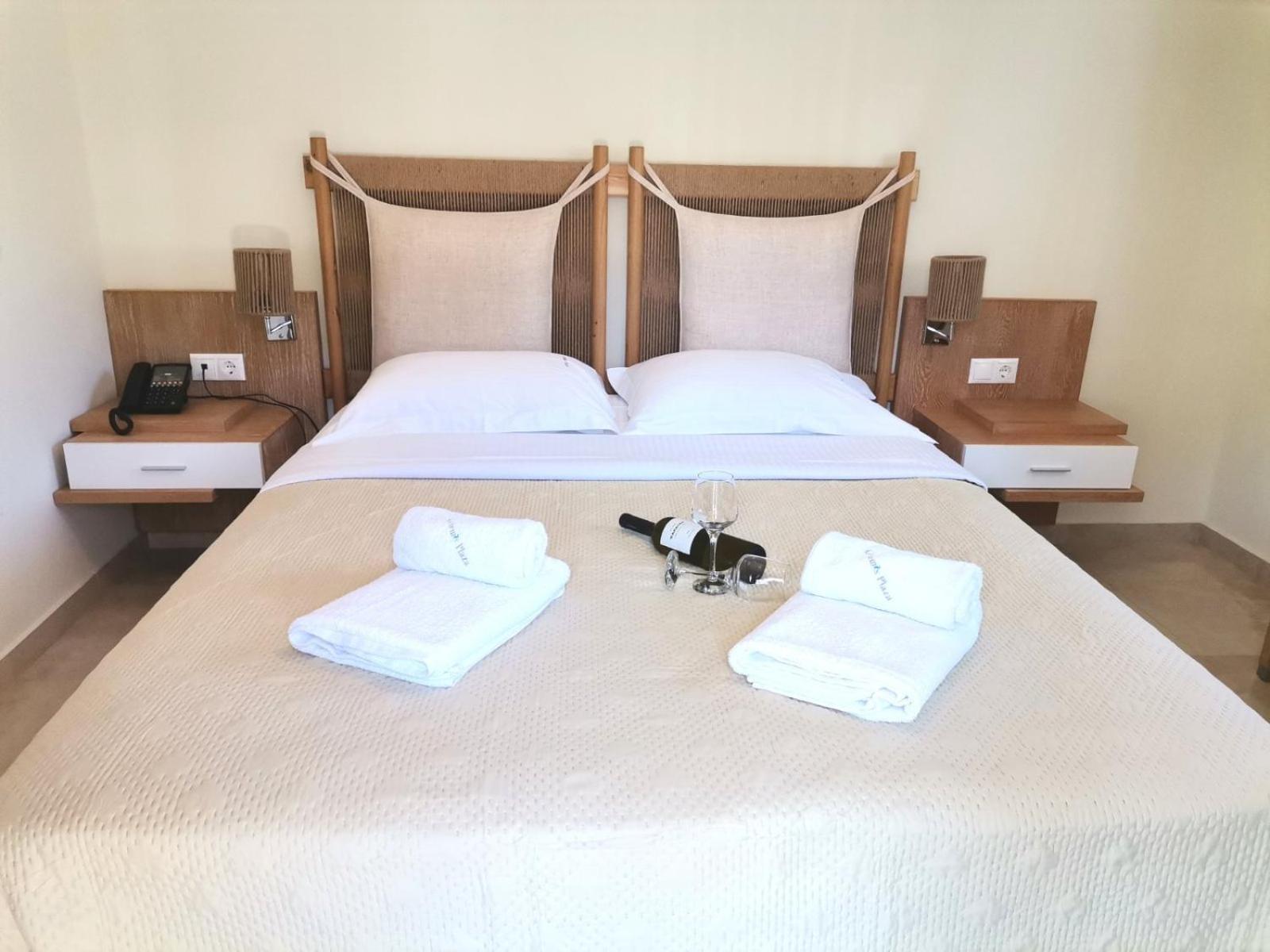 Artemis Plaza Aparthotel Agia Paraskevi  Exterior photo